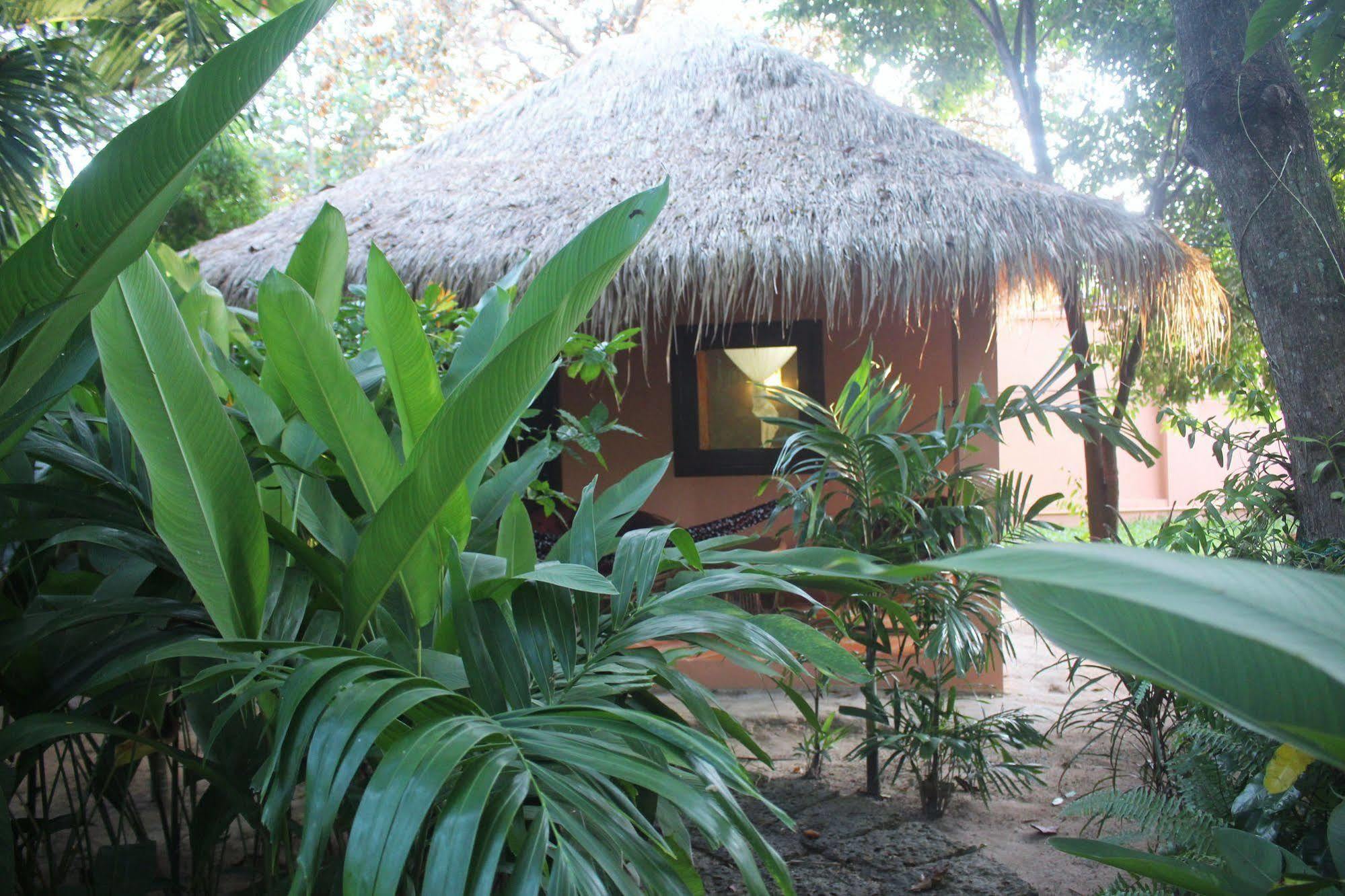 Botanica Hotel Kep Ngoại thất bức ảnh