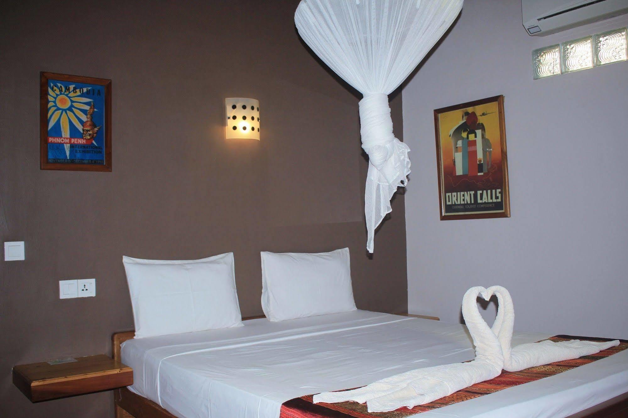 Botanica Hotel Kep Ngoại thất bức ảnh