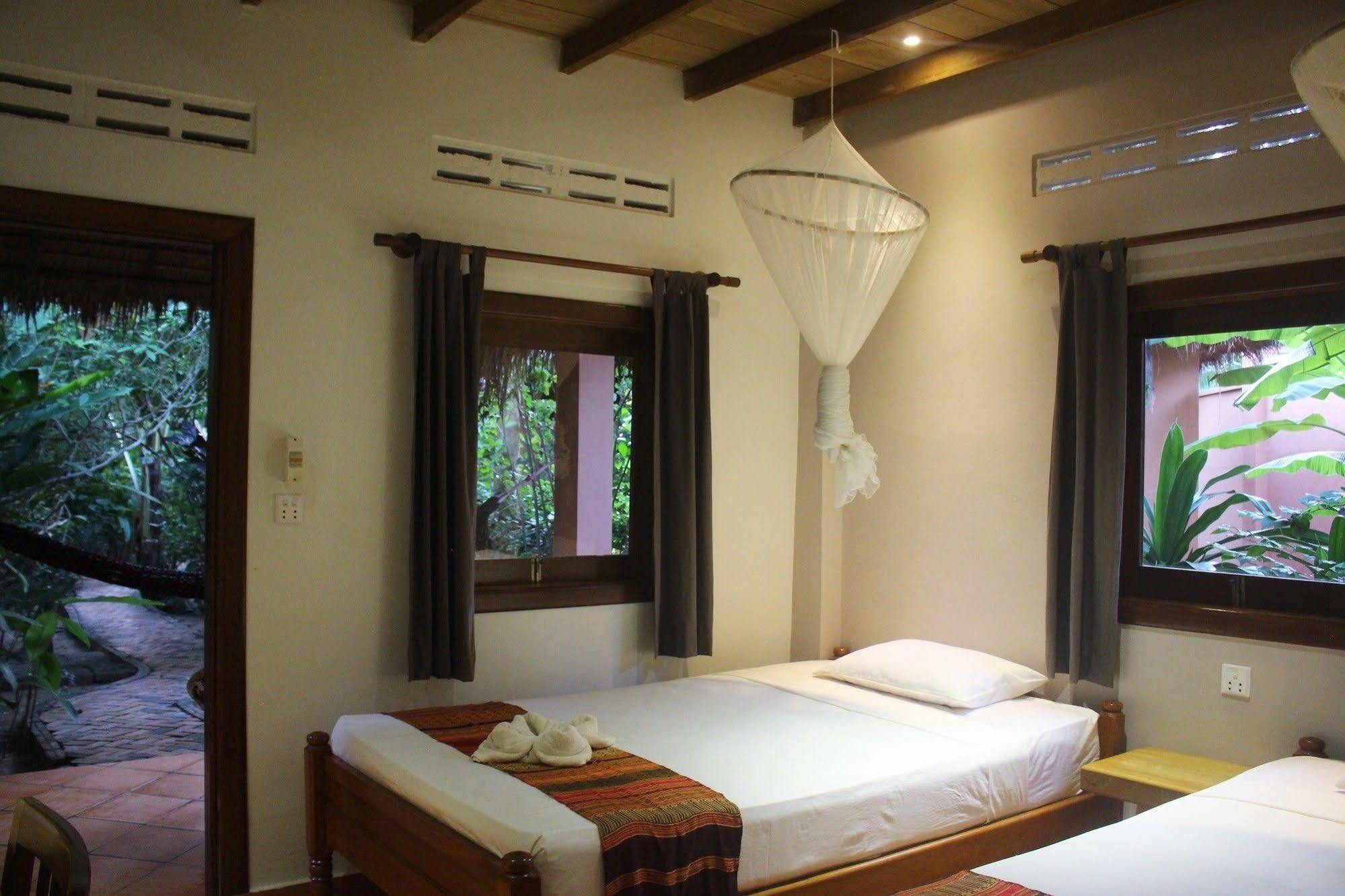 Botanica Hotel Kep Ngoại thất bức ảnh
