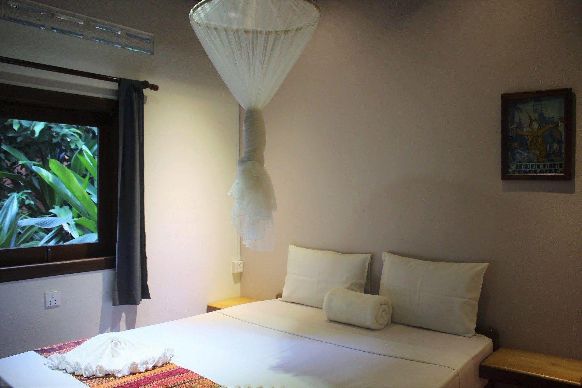 Botanica Hotel Kep Ngoại thất bức ảnh